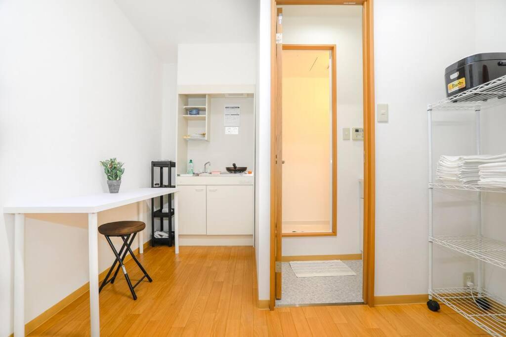 Apartament 鶴橋駅徒歩2分 トイレ浴室複数あり3階建て一軒家車庫付き Osaka Zewnętrze zdjęcie